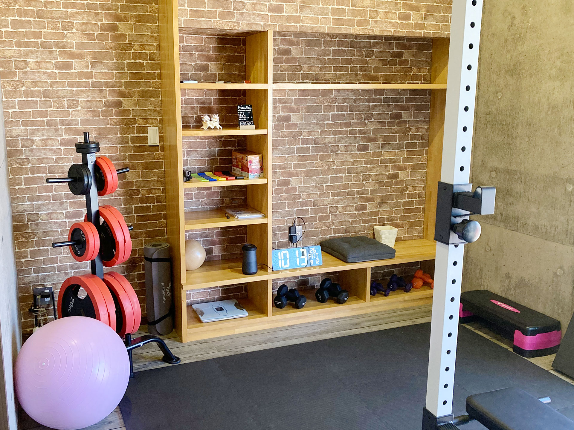 那覇高良店の店内写真