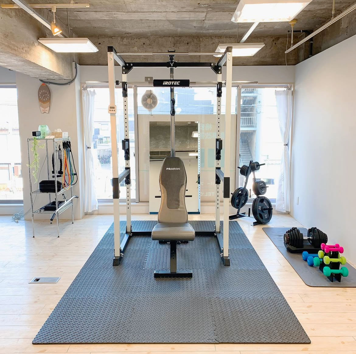 大垣店の店内写真